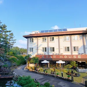 Star House Hotel