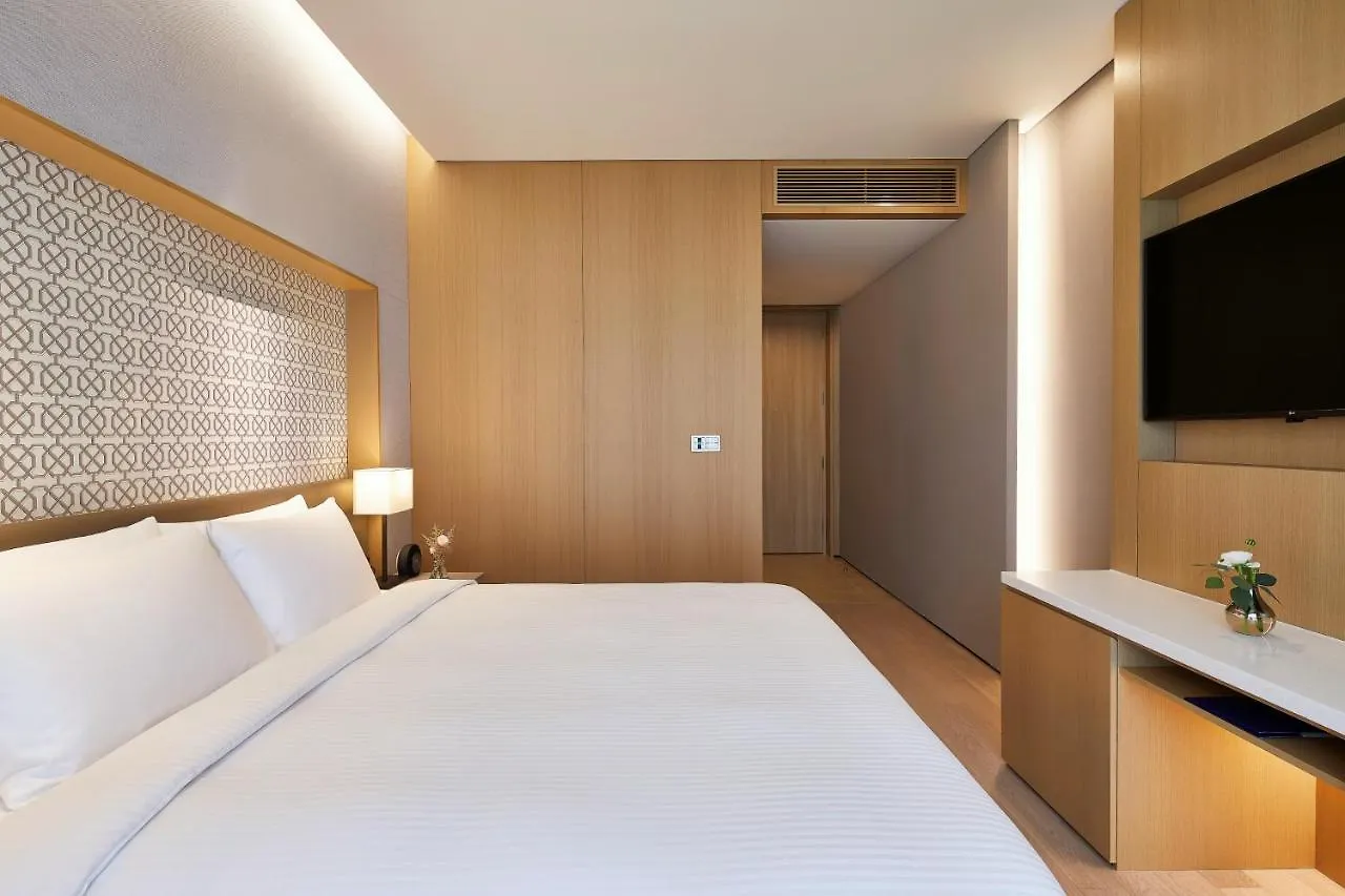 *****  Landing Jeju Shinhwa World Hotel South Korea